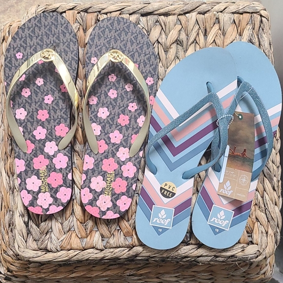 Sandals - Picture 1 of 3